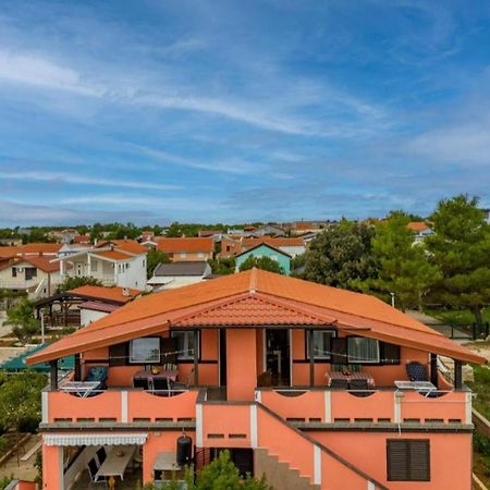 Apartman Zlata Vir Exterior photo