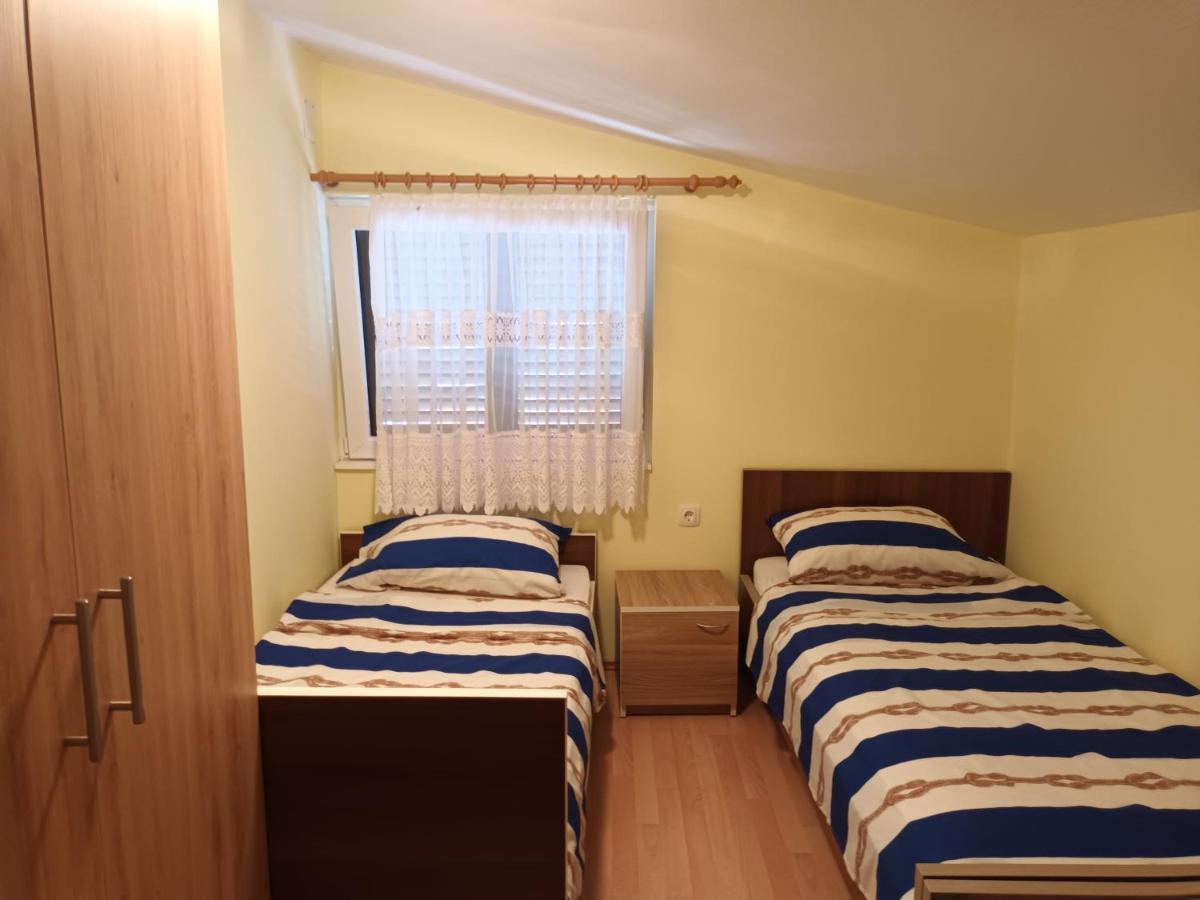 Apartman Zlata Vir Exterior photo